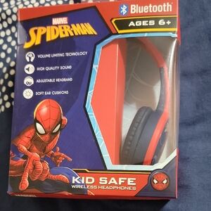 Marvel Spider-Man Red and Black Bluetooth Headphones